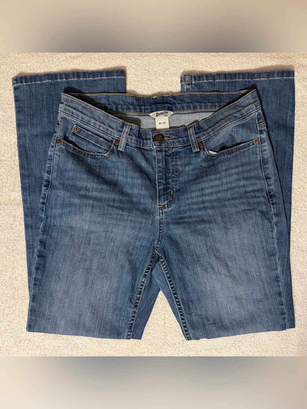 Duluth Trading Co Daily Denim Mid Rise Bootcut Jeans Medium Wash 40711 SGene